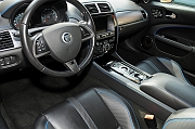 188_Jaguar-steering-wheel_9588