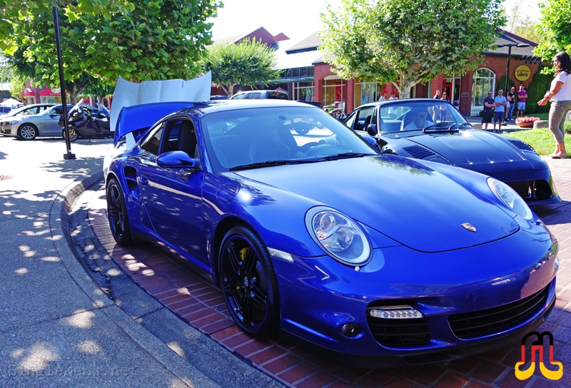 65-blue-Porsche-997-Turbo-S.JPG
