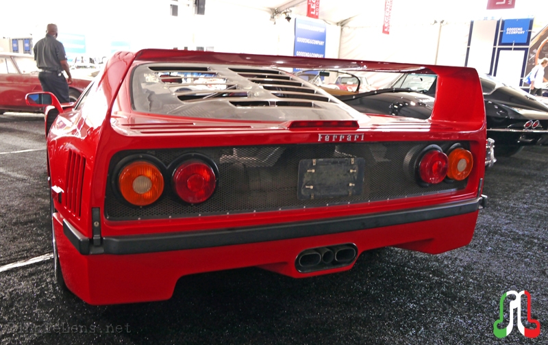 066-1992-Ferrari-F40.JPG