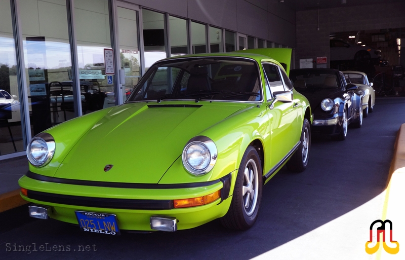 051-Porsche-911-engine-removal.JPG