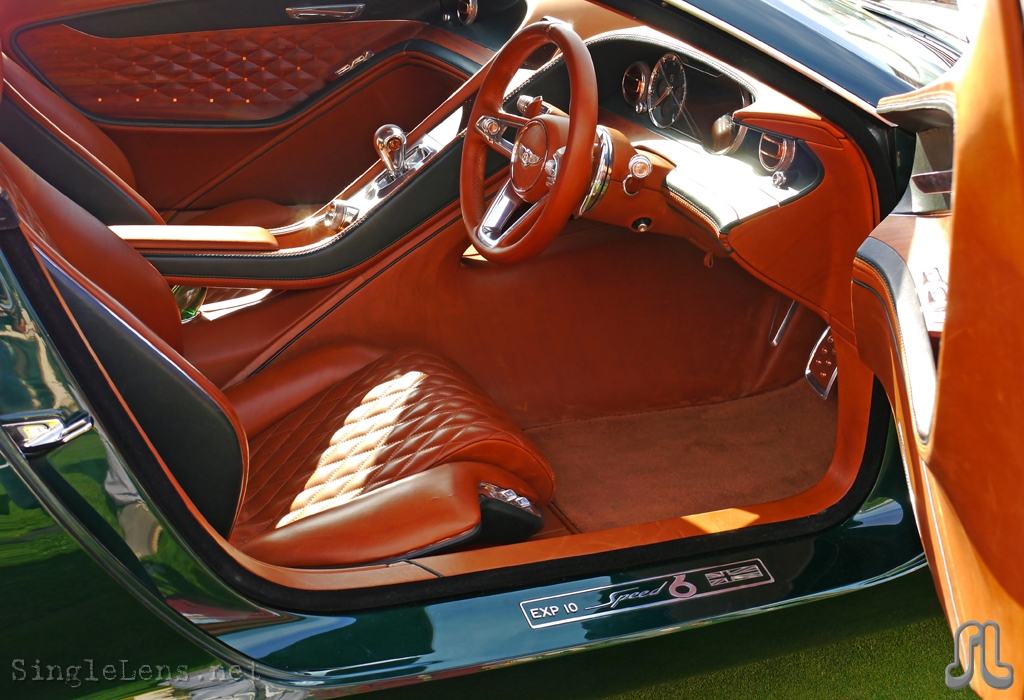 108-Bentley-EXP10-Speed-6-interior.JPG