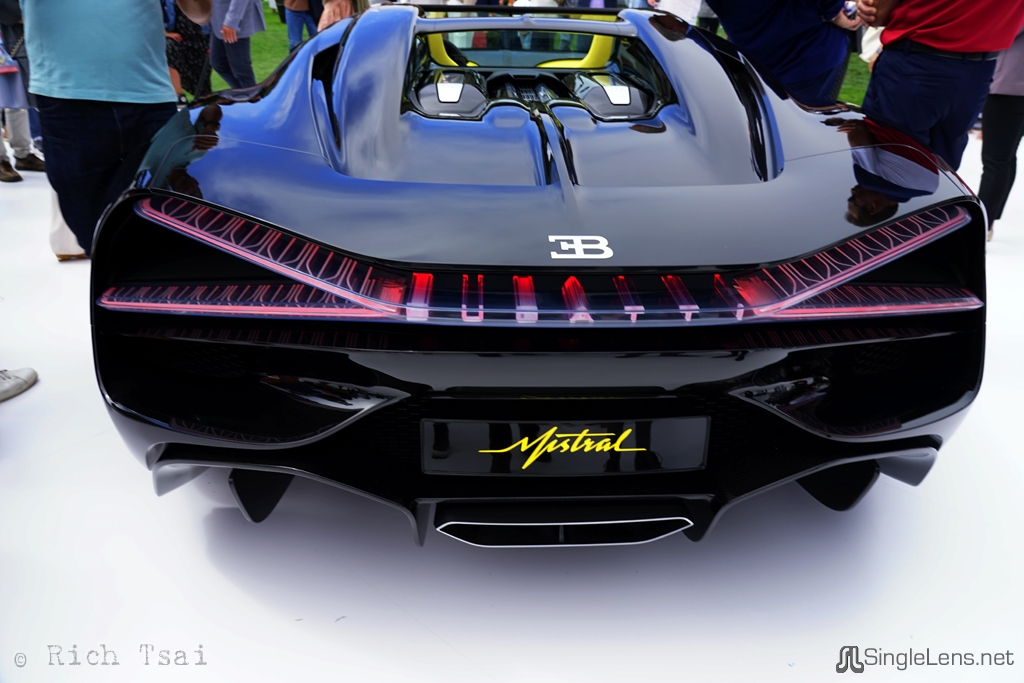 381-Bugatti-Mistral-roadster-final-W16.jpg