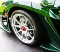 014-green-carbon-McLaren-Senna